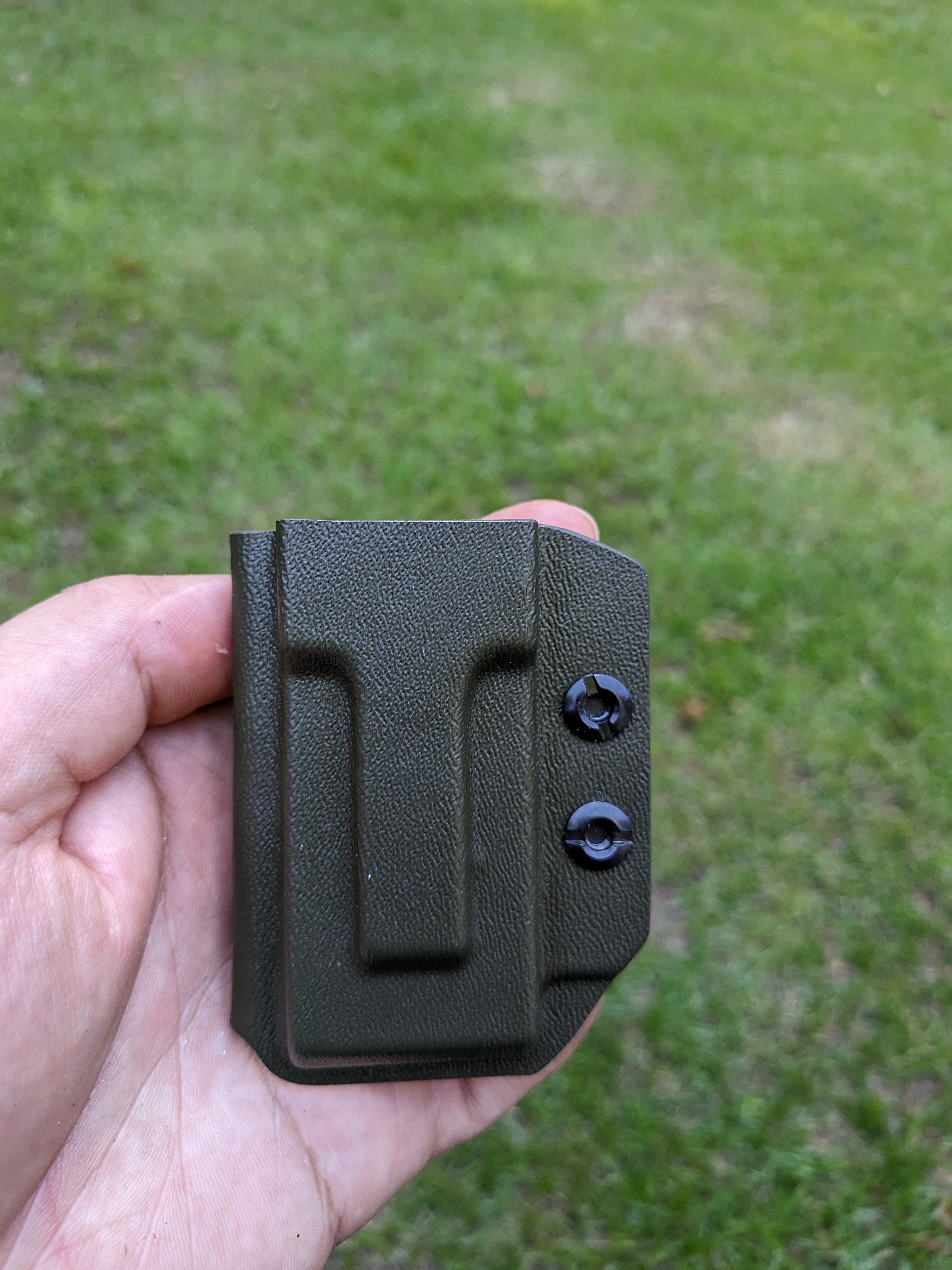 IWB-OWB magazine carrier