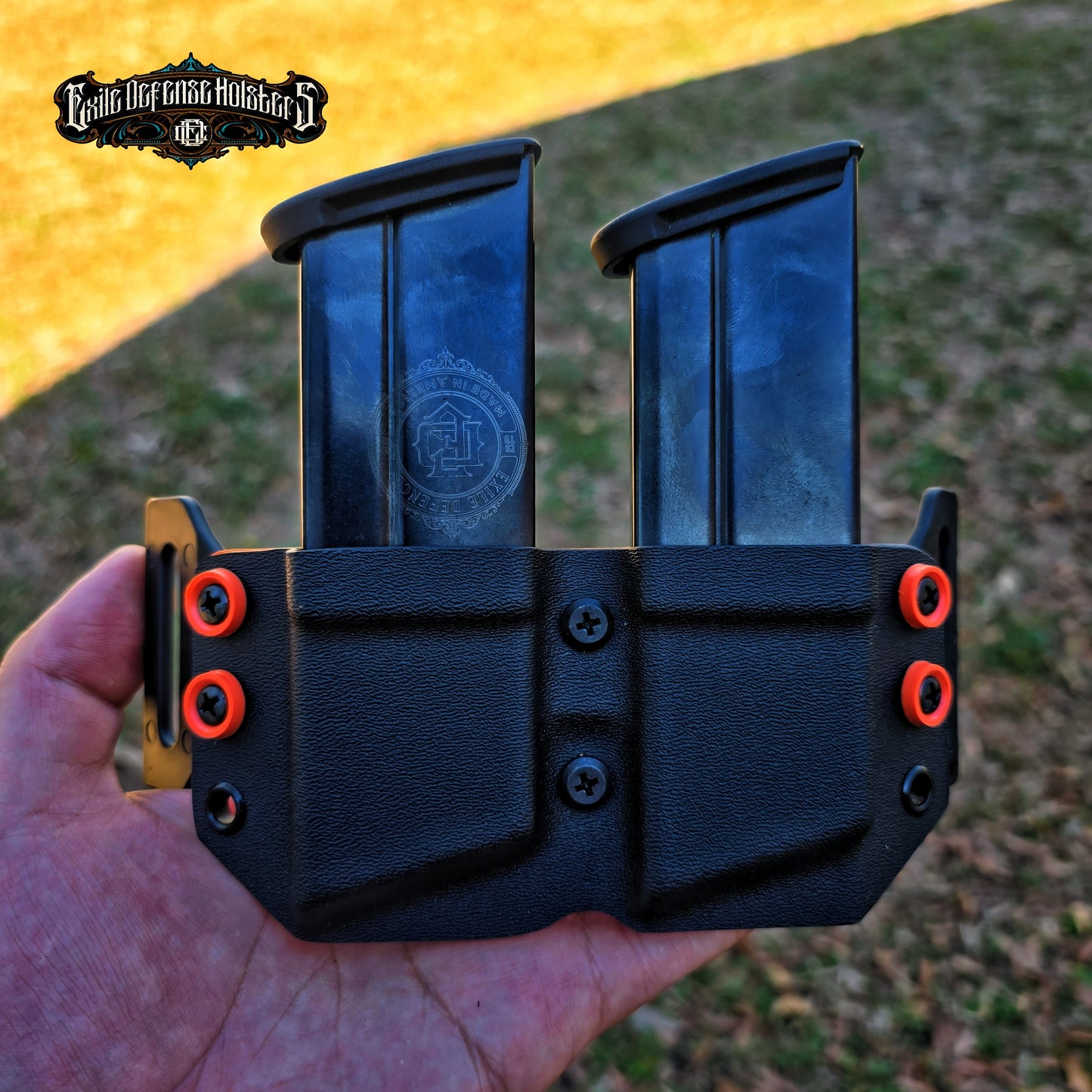 Dual magazine carriers (OWB)